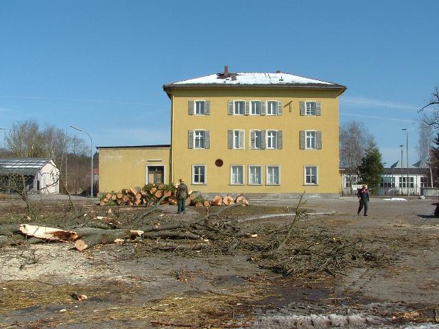 Abgeholzter Bahnhofsvorplatz Mrz 2013